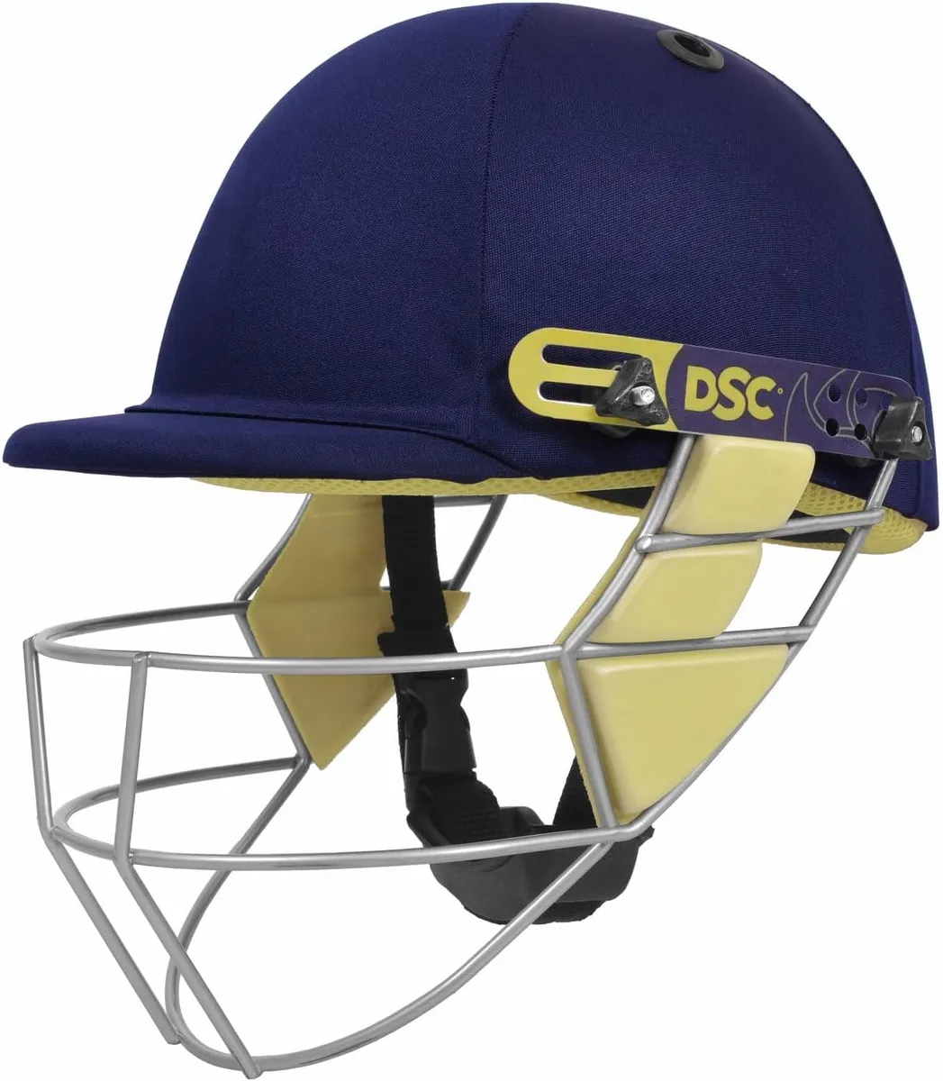 DSC Bouncer Cricket Helmet.jpg