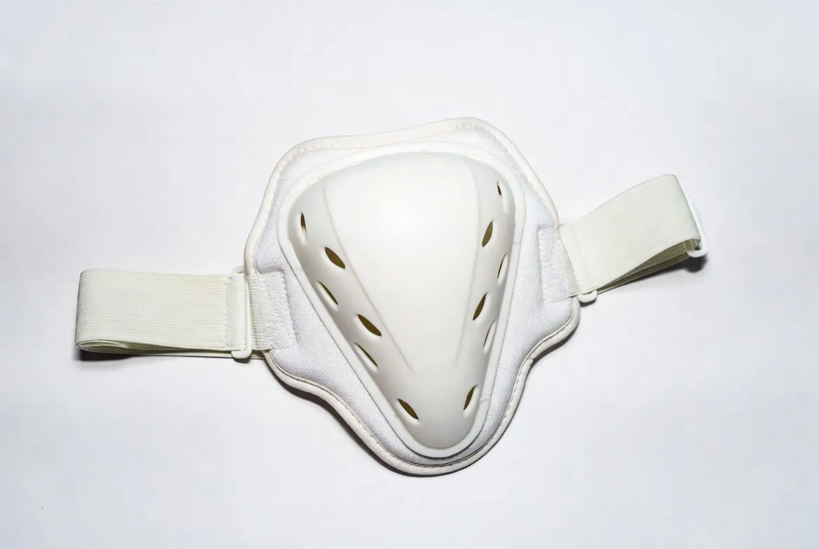 5 Best Cricket Abdominal Guards in 2026 (Box & Cup Picks)
